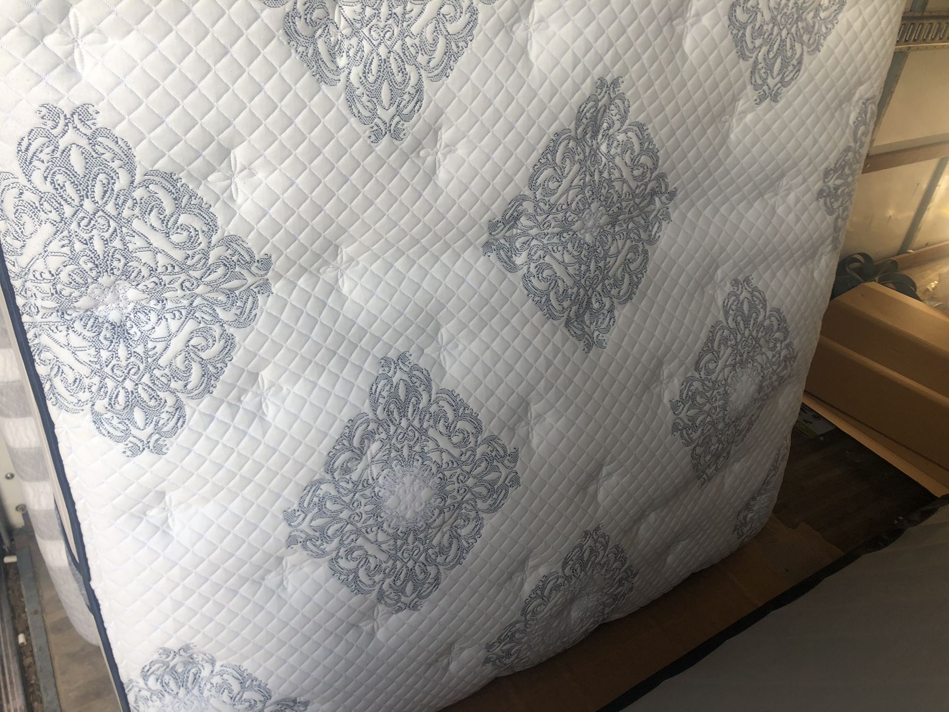 Queen Mattress And Box spring