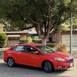 2017 Ford Focus EcoBoost – Excellent Condition