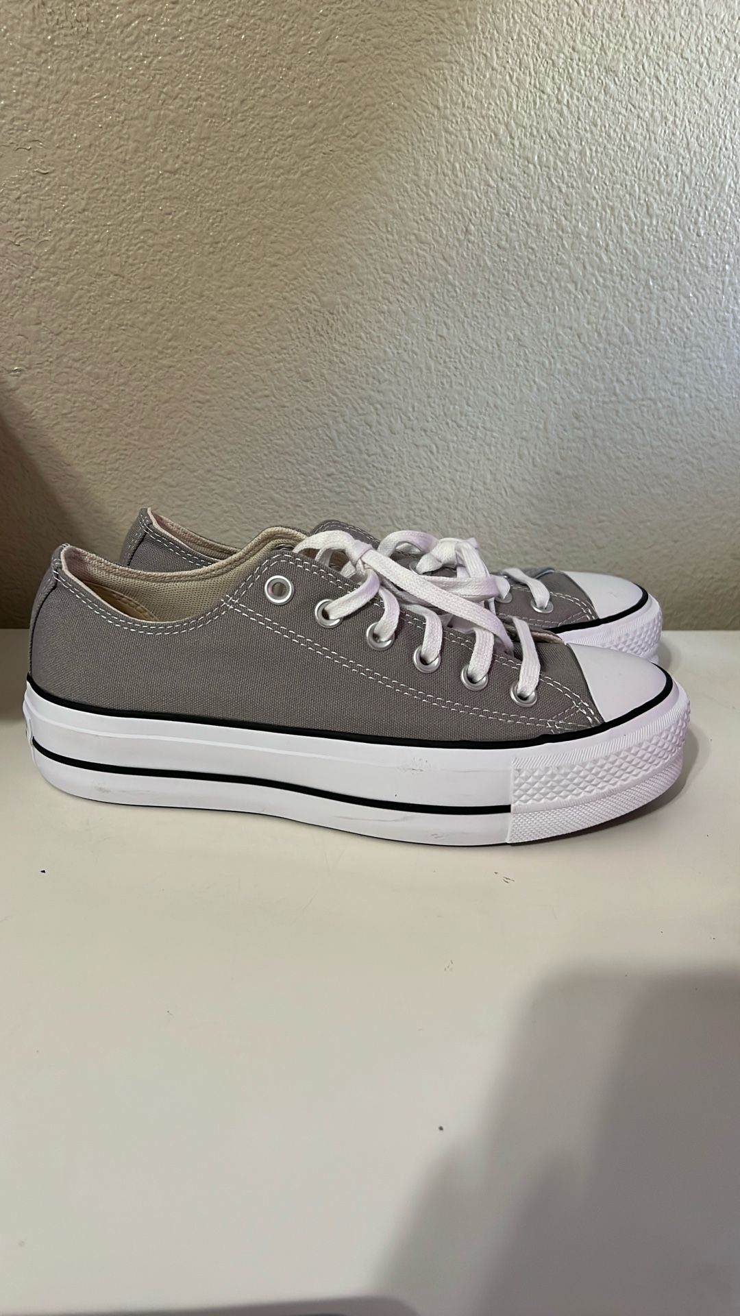 Converse (Chuck Taylor ) Platform In Grey