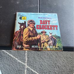 Davy Crockett Walt Disney  Collectible Record & Book. 