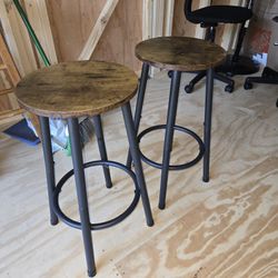 2 Stools