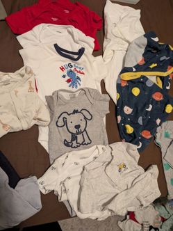 3-6 mo baby clothes (hello and dog)