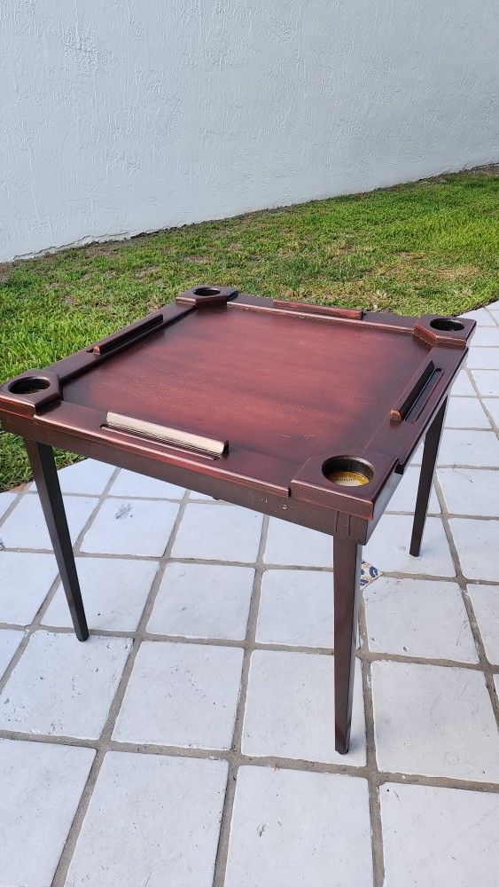 Domino Table Wood / Offers
