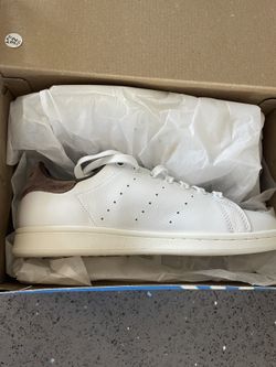 Women’s Stan Smiths