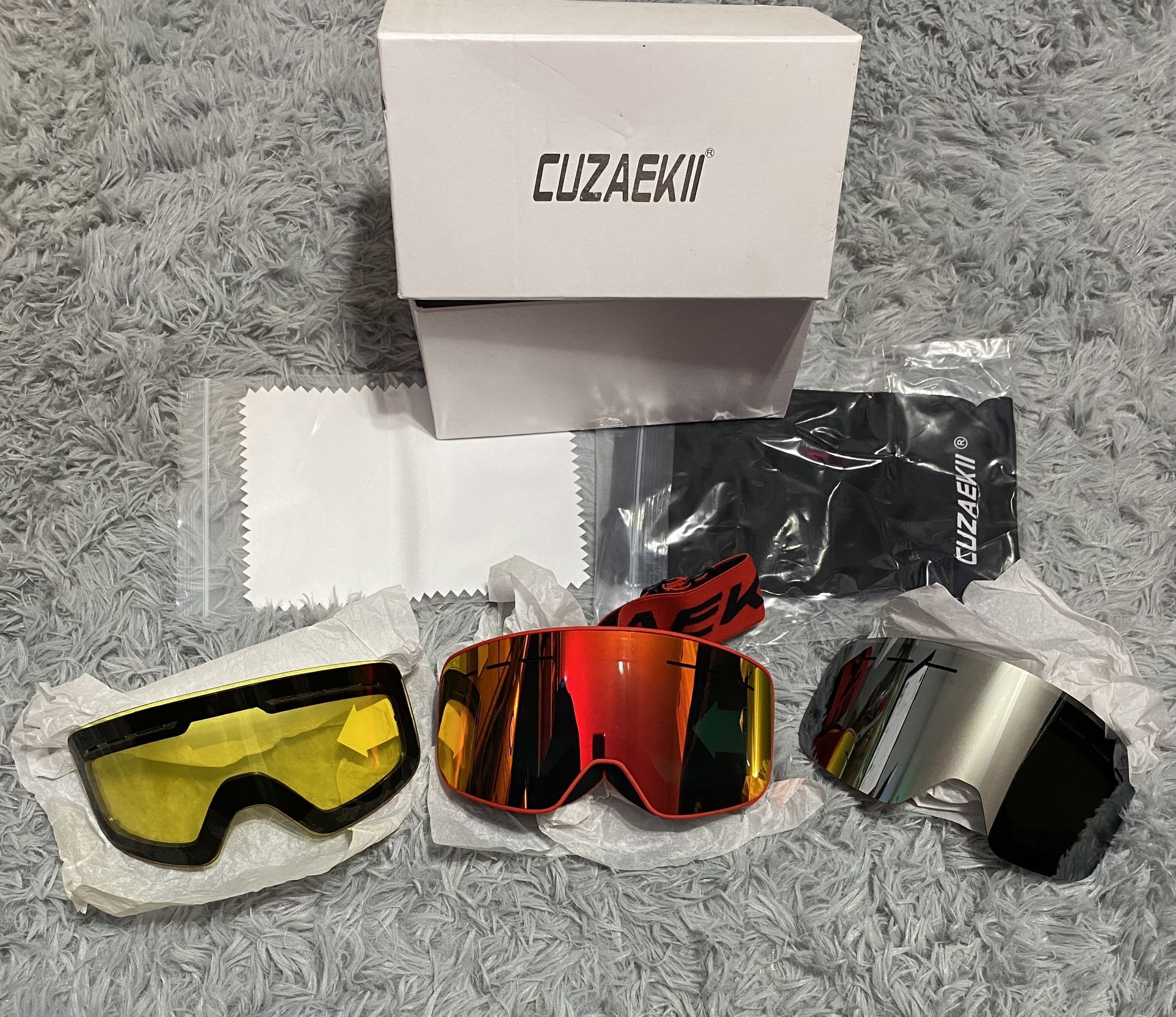 Cuzaekii Ski / Snowboarding Goggles 