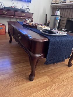 Mahogany hardwood coffee table