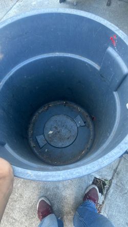 Borter trash can