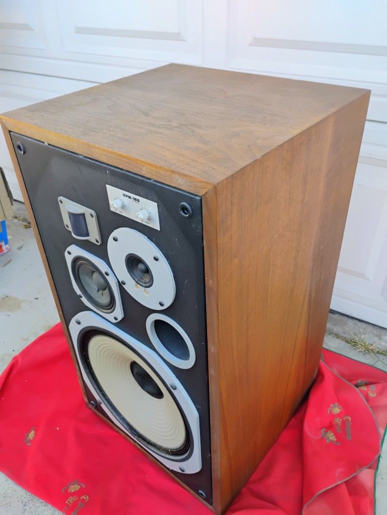 Single Pioneer HPM 100 Speaker