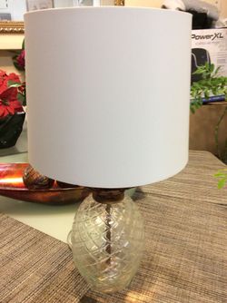 Table lámpara good condition x 20.00