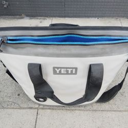 Yetti Hopper Two 30 Soft Cooler Bag
