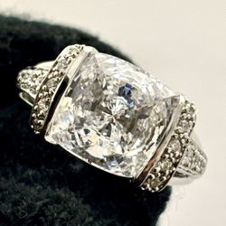 Sterling Silver 925 Stunning Ring Size 6.5