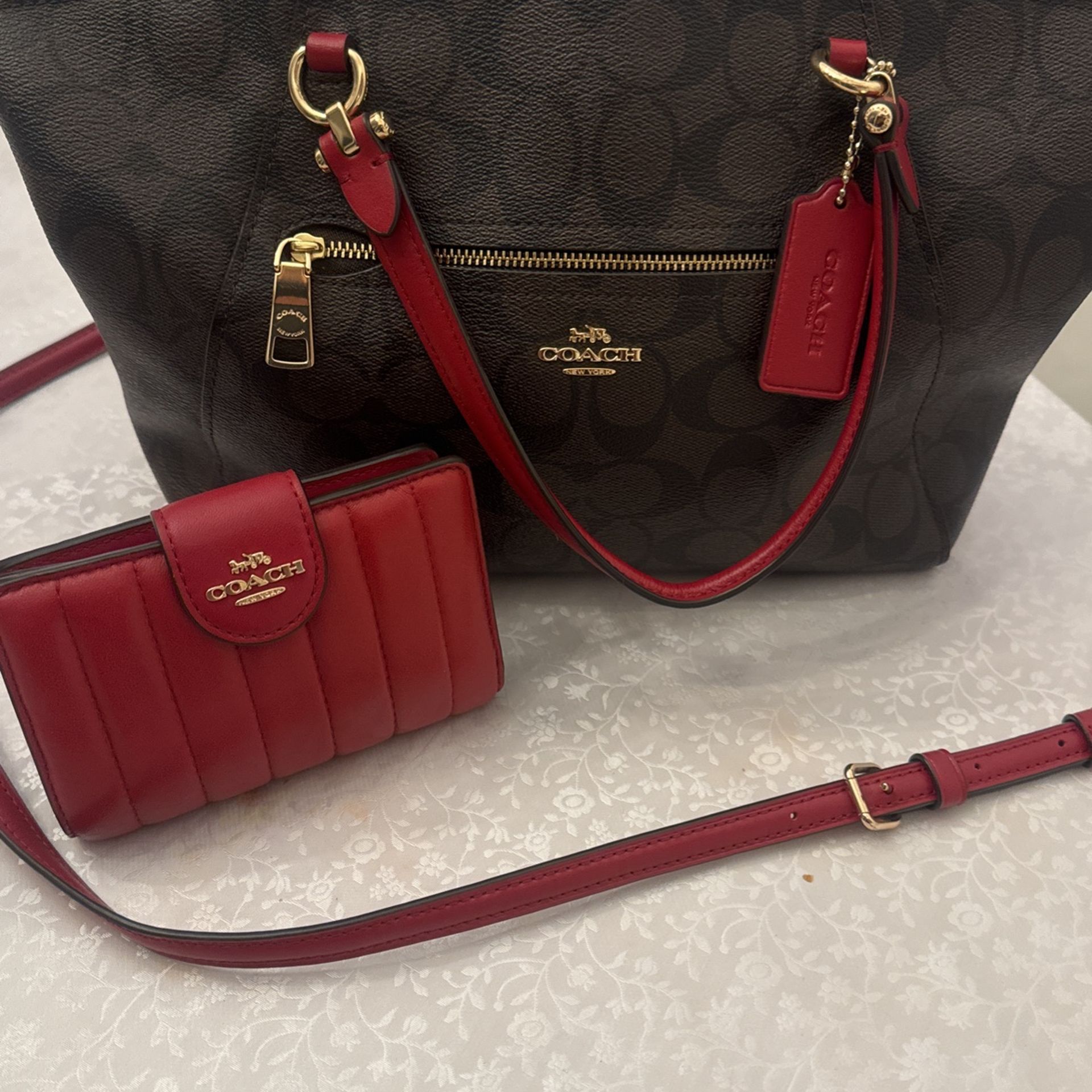 coach  purse with small wallet 🌹