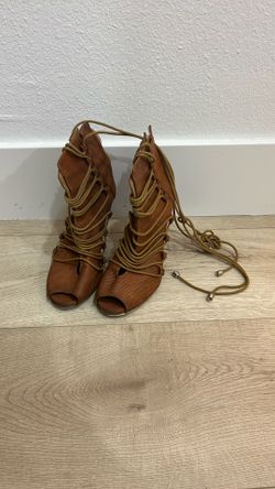 Burju Dance Heels Size 6 Tan