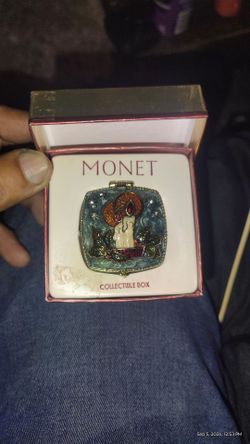 Monet tricket box