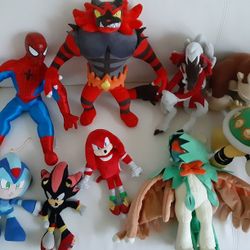 Stuffed Animals / Plushies And Action Figurines 