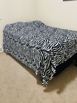 Sealy Full Mattress Bed (USED) 