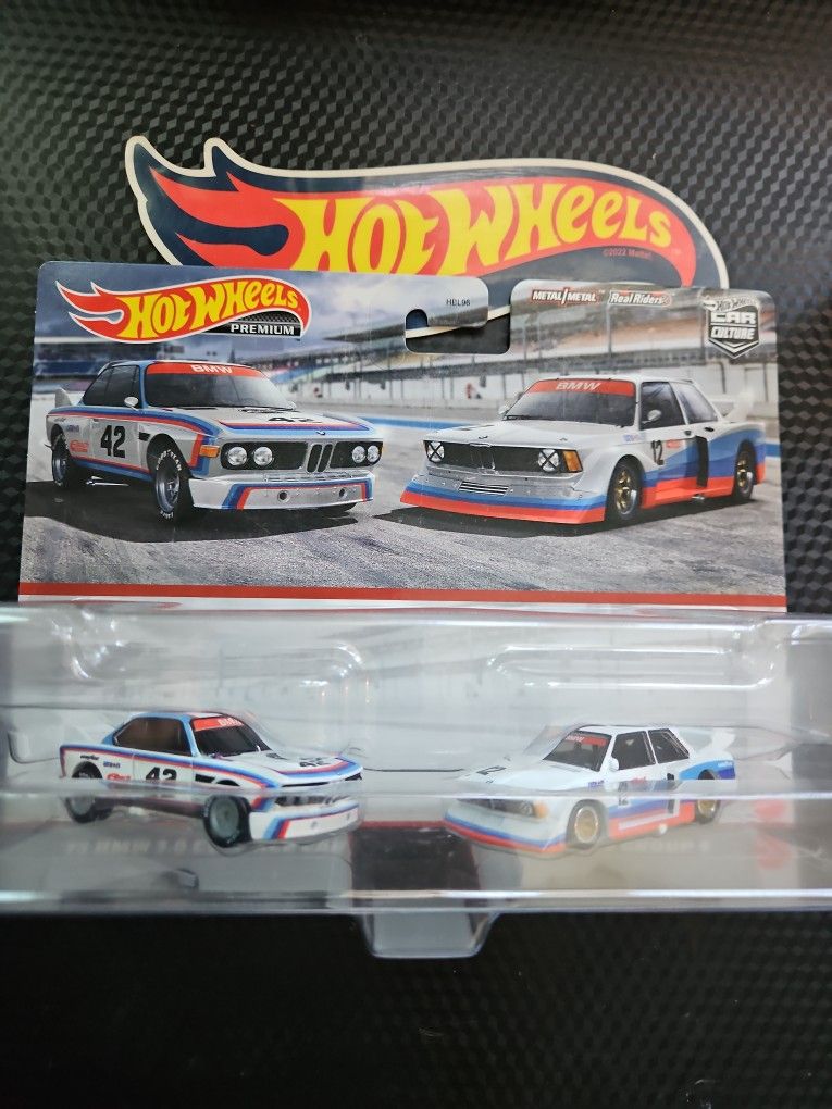 Hot Wheels Premium Car Culture 1973 BMW 3.0 CSL Race Car And BMW 320 Group 5