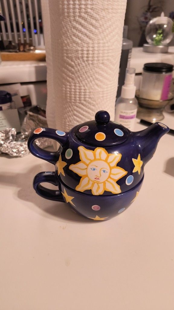 Natural Wonders ceramic teapot and mug