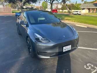 23’ tesla model y long range