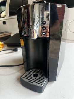 Starbucks Verismo K-fee Coffee & Espresso Machine – Never Used