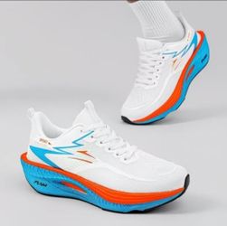 Brand New Sport Sneaker, good support, Size 10, Excellent New Condition, See all pictures, NUEVO
