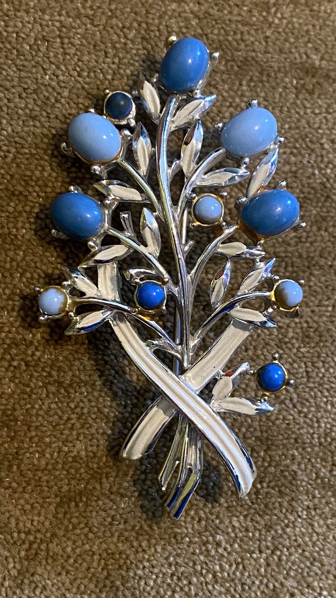 Beautiful Vintage Brooch