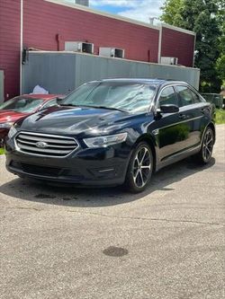 2016 Ford Taurus