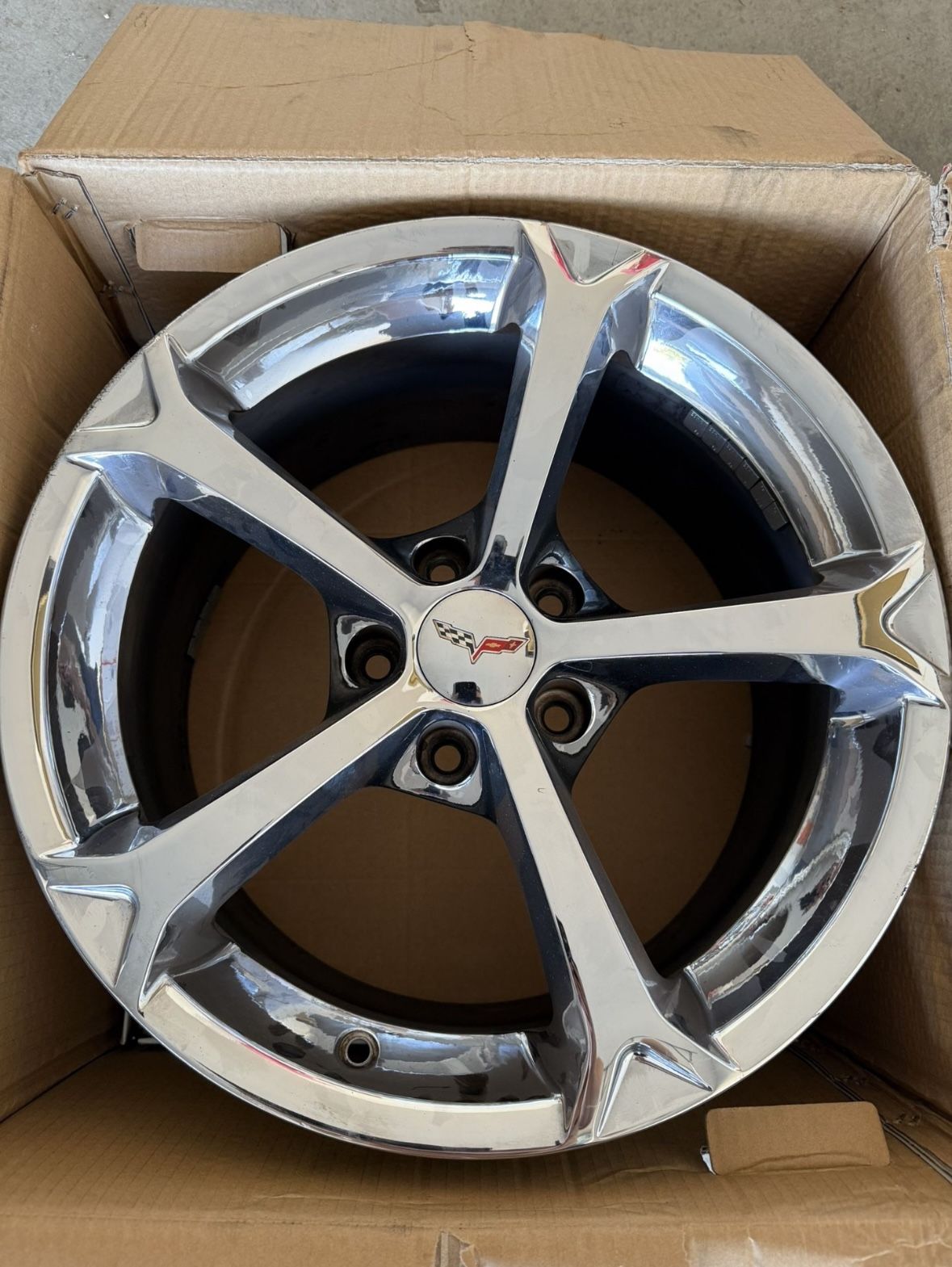 2011 C6 Grand Sport wheels (OEM)