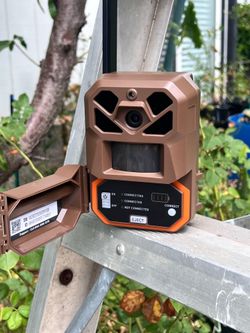 Moultrie Edge 3 trail camera