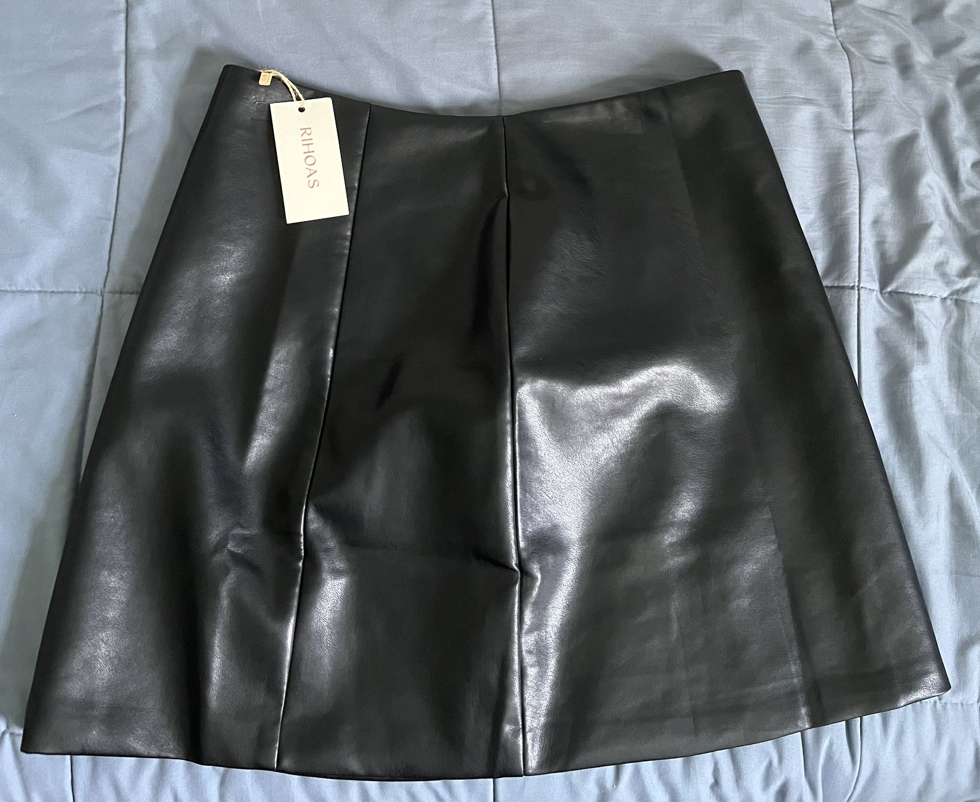 Rhioas NWT Faux Leather skirt