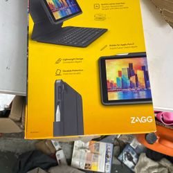 Pro Keys Detachable Keyboard