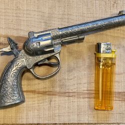 Vintage Hubley “Chief” Little Cap Gun (1960) Cast Metal Toy