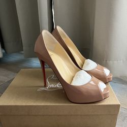 CHRISTIAN LOUBOUTIN HEELS 