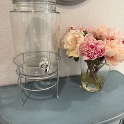 Glass Drink Dispenser With Spout 