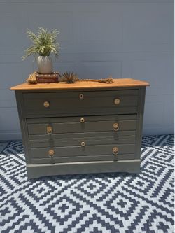 Gorgeous antique solid wood dresser, entryway table, sideboard or tv stand.