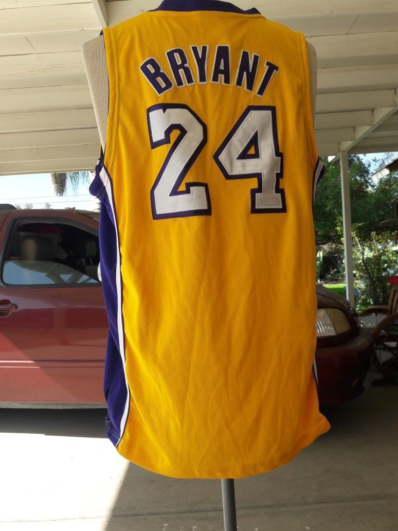 3xl 4xl 5xl 6xl Kobe bryant jersey for Sale in Costa Mesa, CA - OfferUp