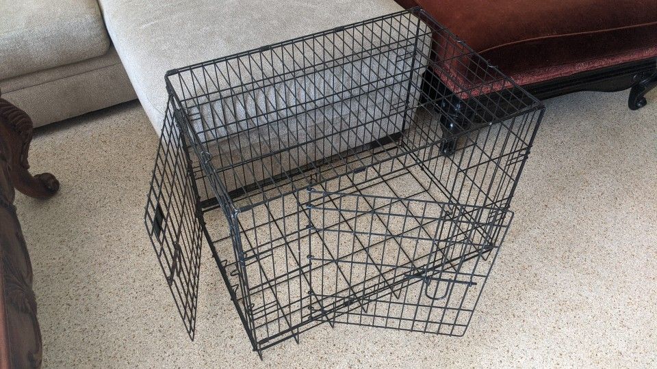 Medium Dog Crate!