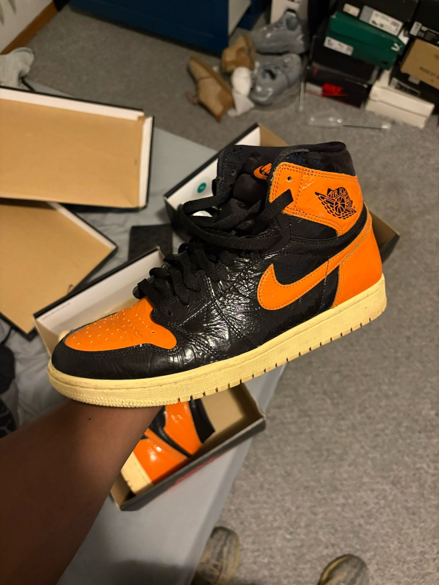 Shattered backboard Jordan 1