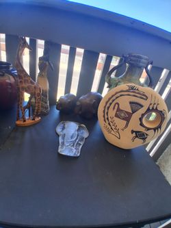 Miscellaneous knick knacks and pots