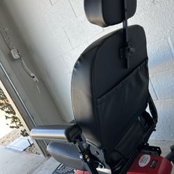 Jazzy electric wheelchair Hardly Used