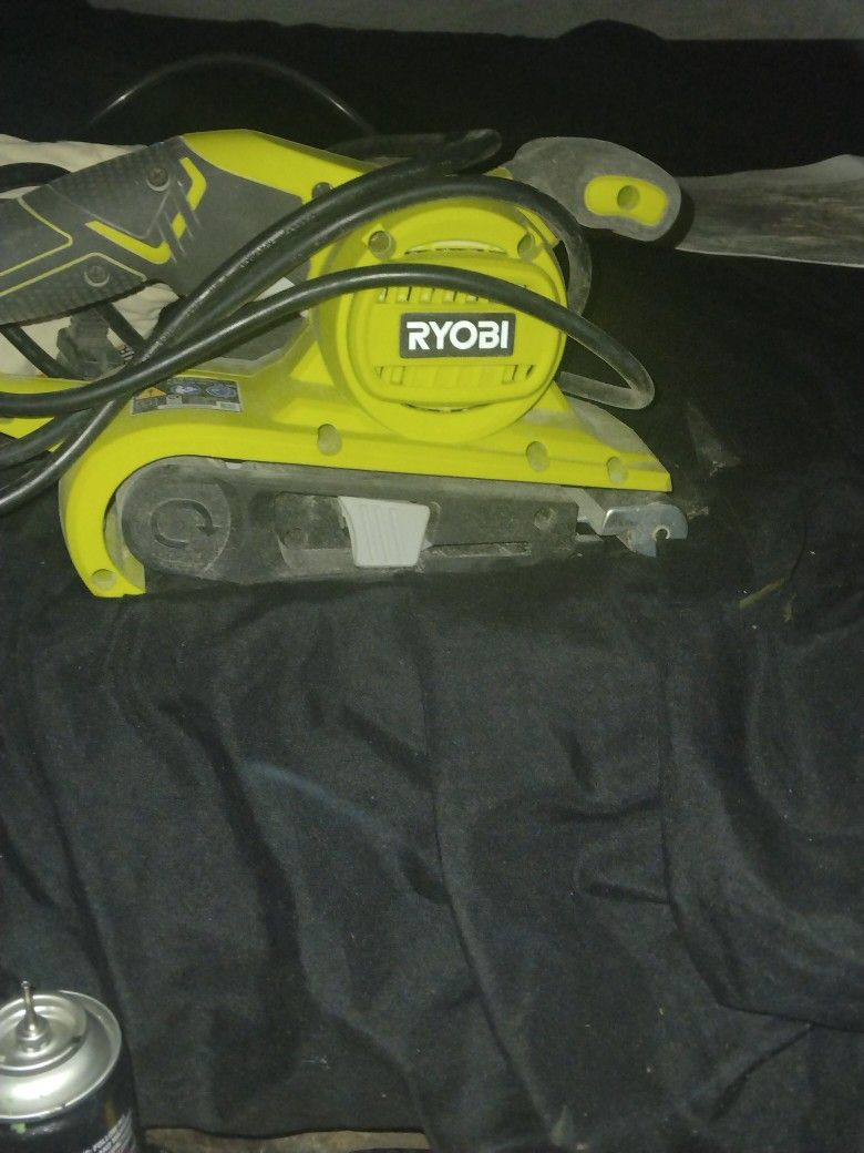 Ryobi Sander