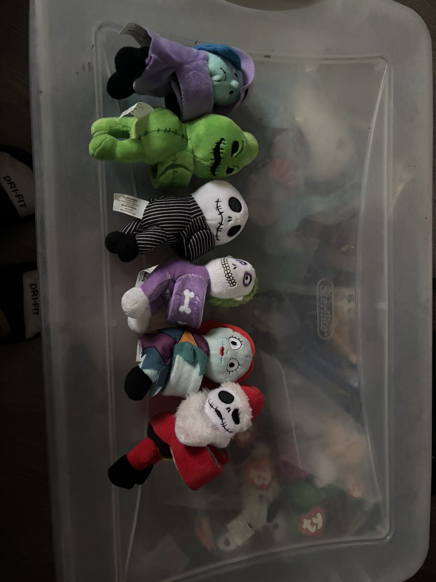 Disney Nightmare Before Christmas Lock Barrel & Shock Creepy Cuff Plush Set 