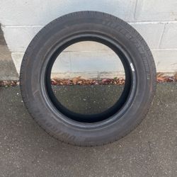 255/55 R18 Uniroyal Tiger Paw Tire