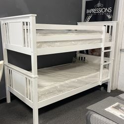 Bunk bed Twin/twin Mattress Included 