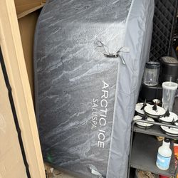 NEW 111gallon Ice Plunge Artic SaluSpa 