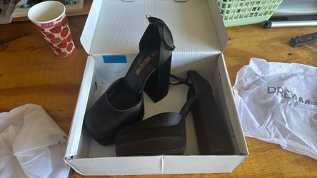 Dream Pairs chunky platform heels