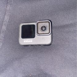 GoPro - GoPro HERO9 Black 5K Waterproof Action Camera 