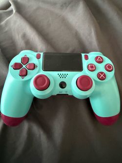 PS4 controller