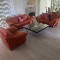 🛋️ Italian Living Room Furniture Set – From Italy 2000 (Store)