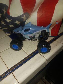 Monster Jam Megalodon Toy